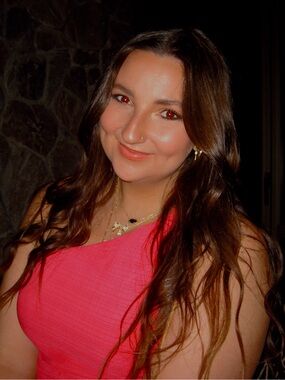 Meet your Posher, Ava